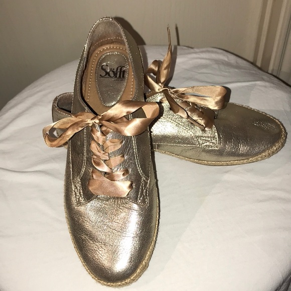 sofft gold shoes